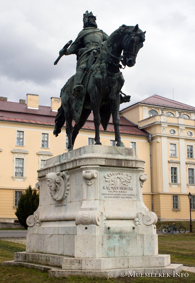 Árpád-házi Kálmán herceg szobra
