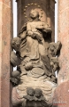 Mária szobor a Szentháromság szoborcsoporton.