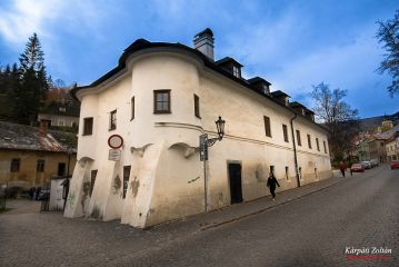 Selmecbánya középkori eredetű lábasház. Selmecbánya lábasház